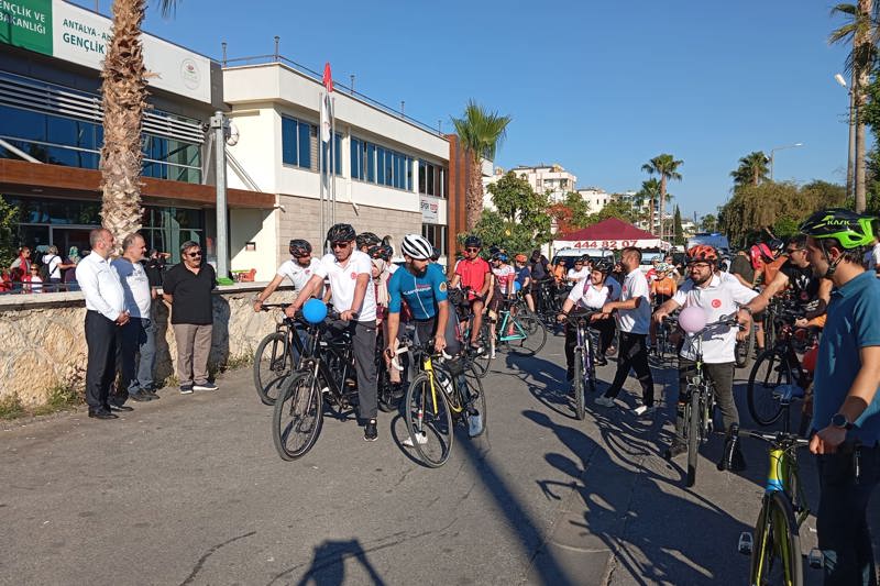 Engelsiz Pedaller Gençlik Bisiklet Şenliği